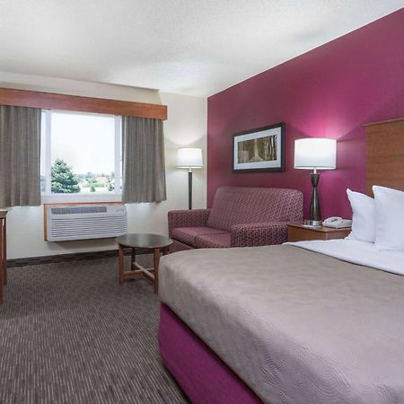 Americinn By Wyndham Baldwin Extérieur photo