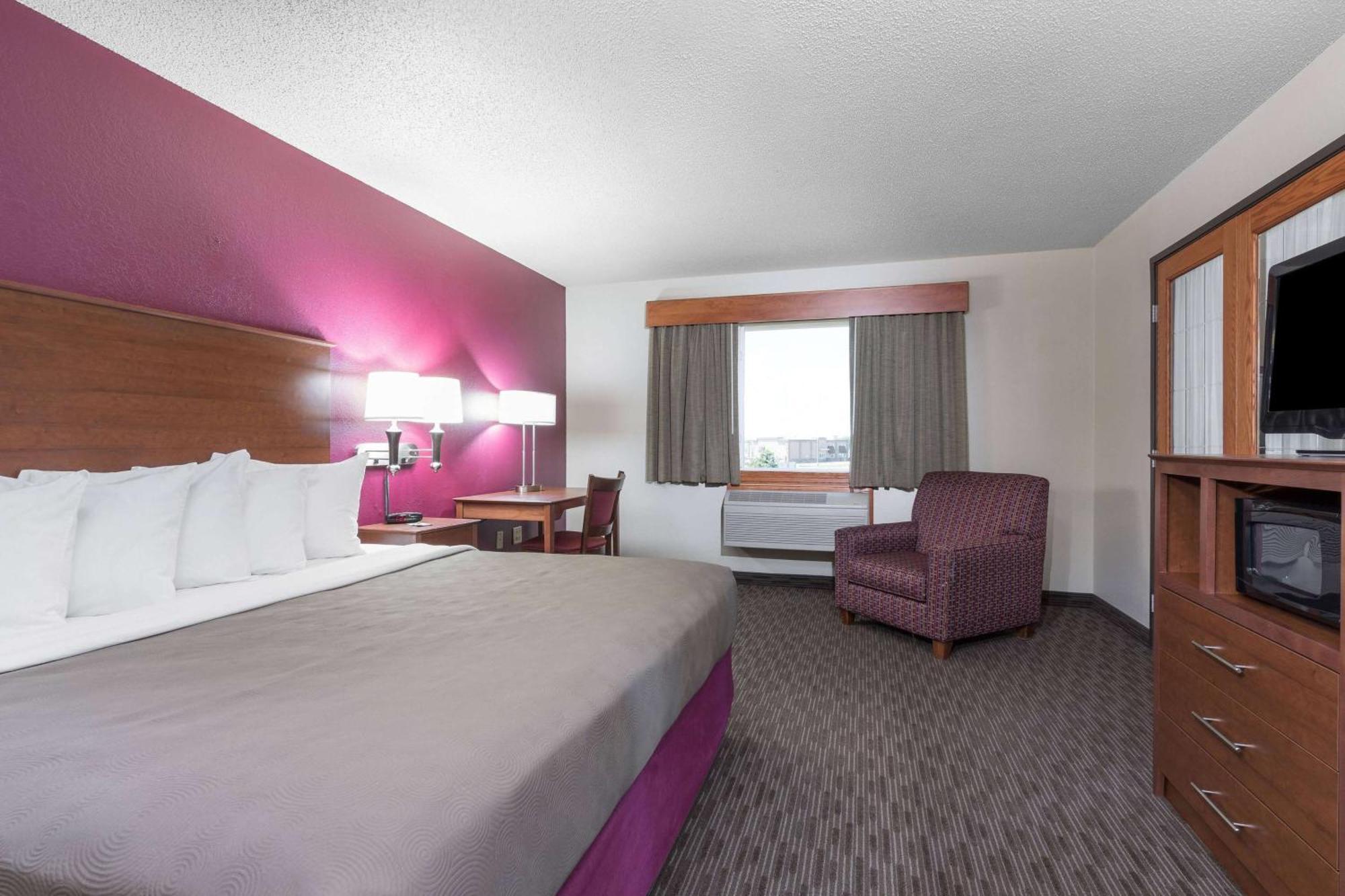Americinn By Wyndham Baldwin Extérieur photo