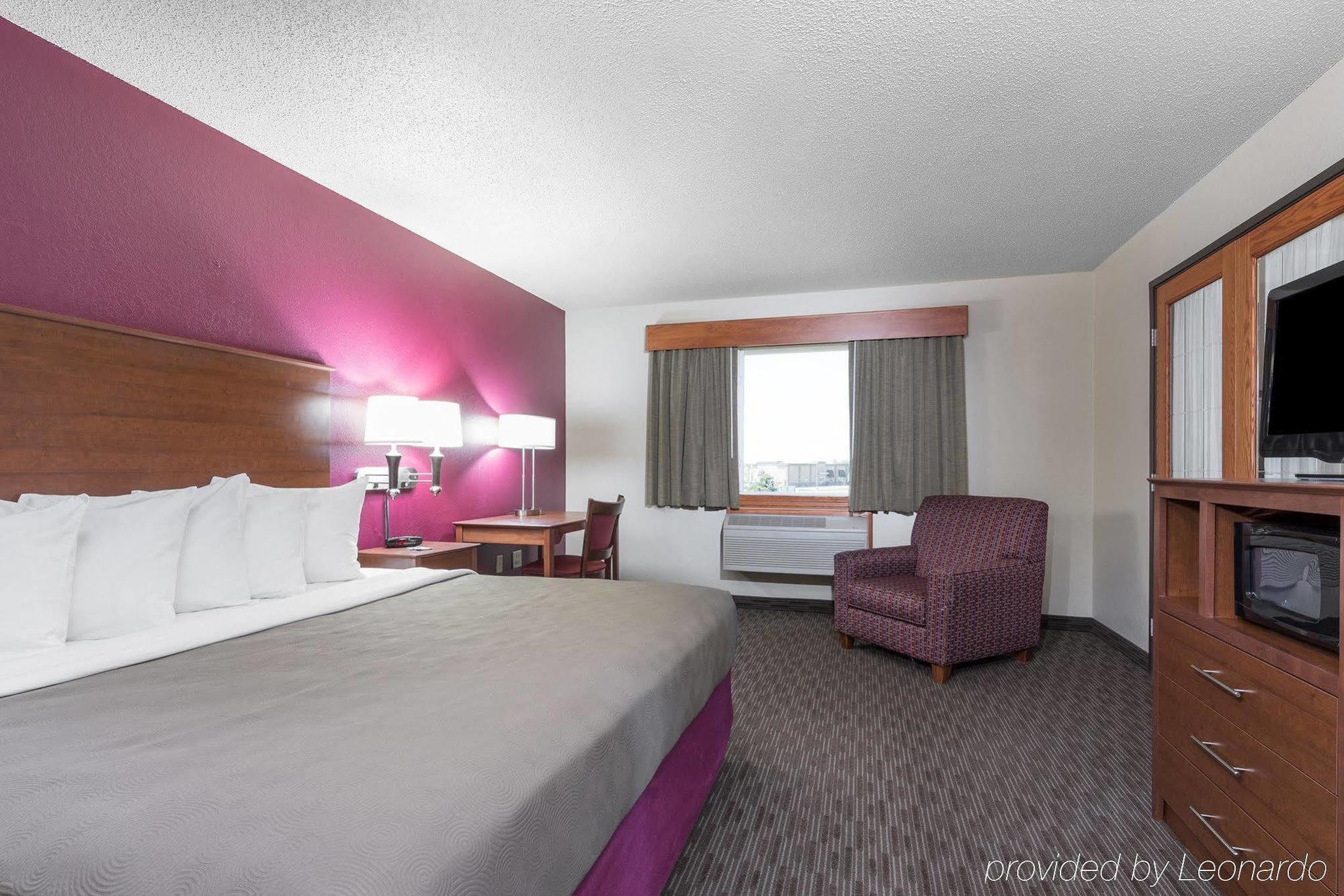 Americinn By Wyndham Baldwin Extérieur photo