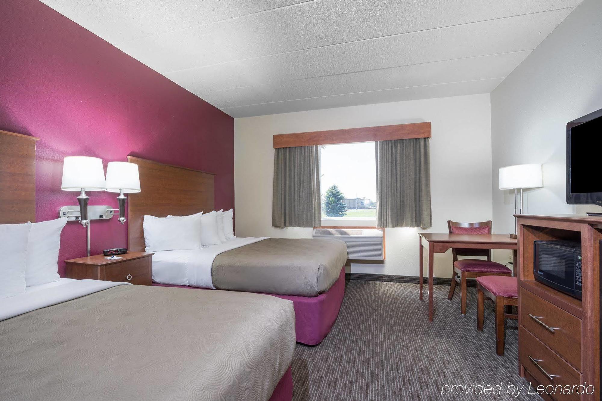 Americinn By Wyndham Baldwin Extérieur photo