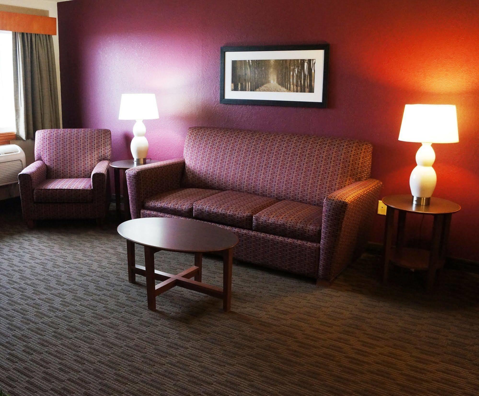 Americinn By Wyndham Baldwin Extérieur photo