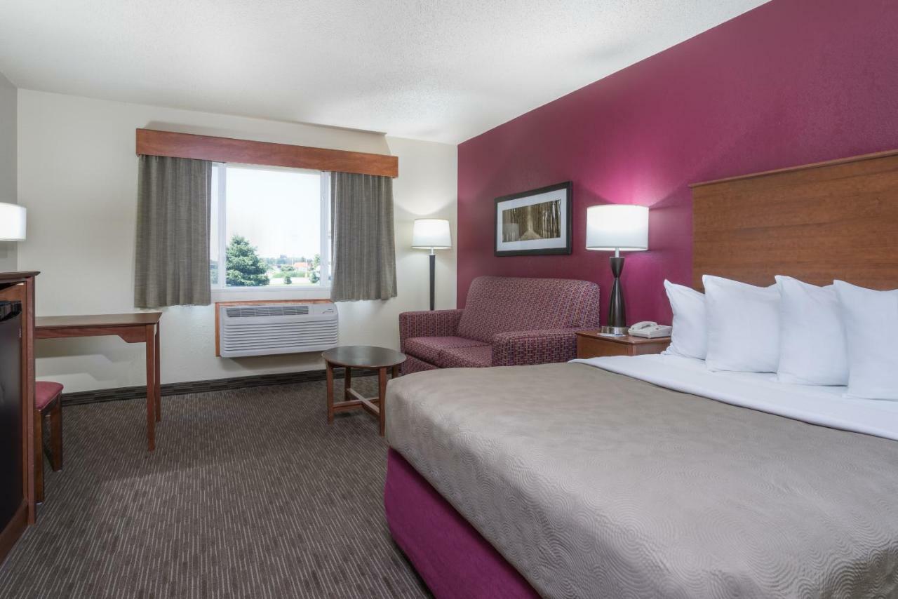 Americinn By Wyndham Baldwin Extérieur photo